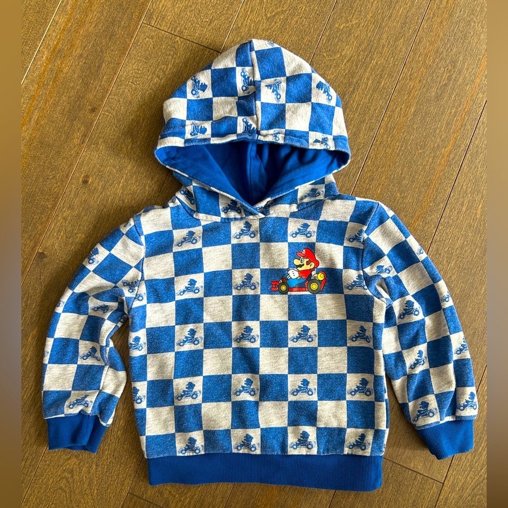 ❤️4 for $25❤️ Mario kart hoodie‎ size 3t